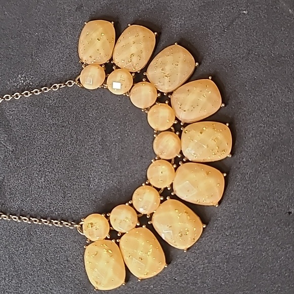 NWT Sunshine Yellow Beige With Gold Flakes Statement Necklace Chunky - Picture 4 of 5